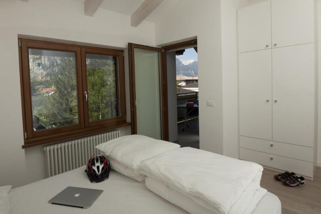 Casa Carla Aparthotel Torbole Sul Garda Стая снимка