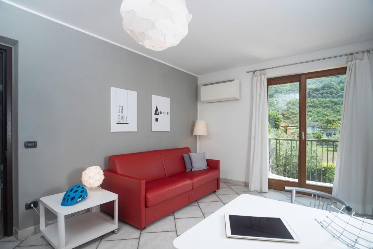 Casa Carla Aparthotel Torbole Sul Garda Екстериор снимка