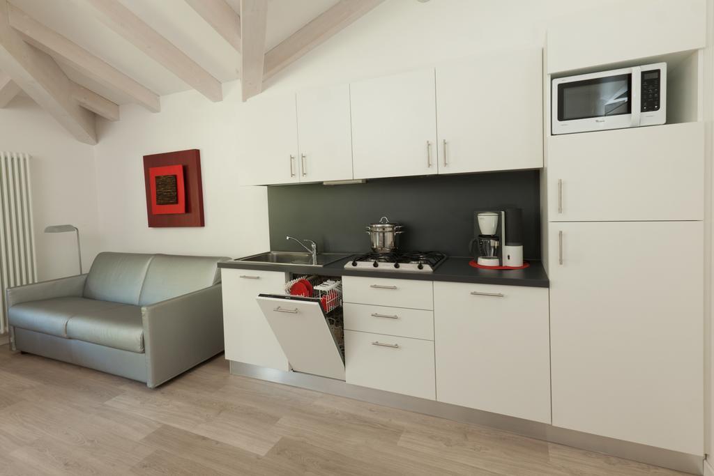 Casa Carla Aparthotel Torbole Sul Garda Екстериор снимка