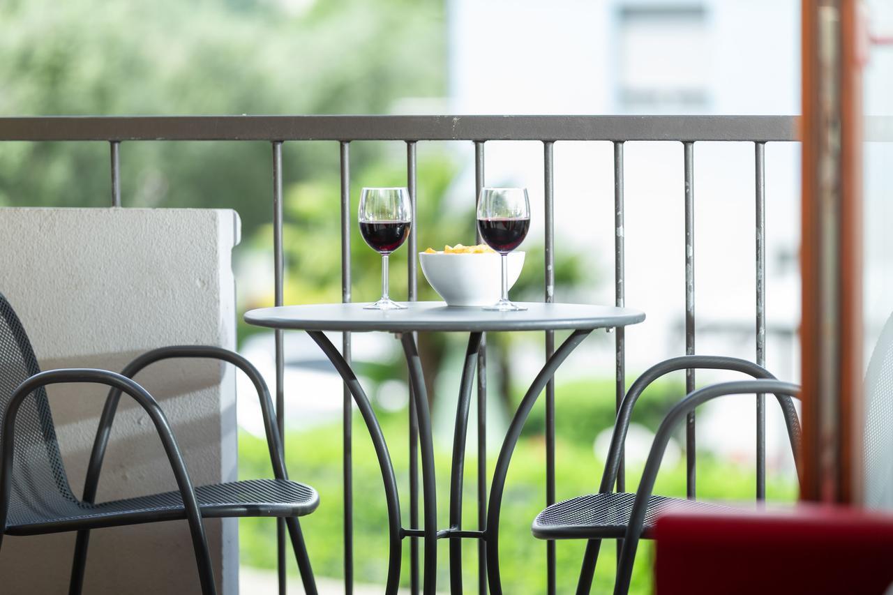 Casa Carla Aparthotel Torbole Sul Garda Екстериор снимка